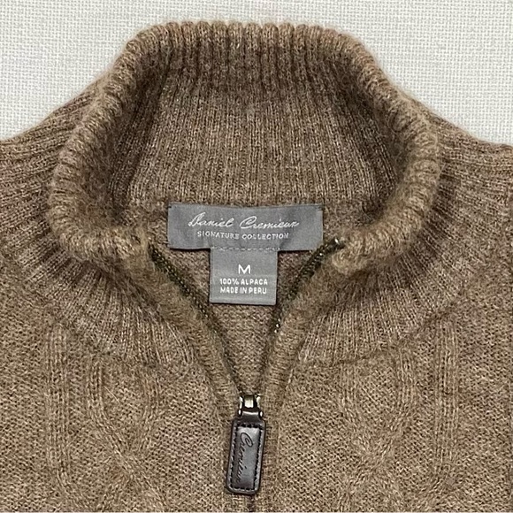 Daniel Cremieux Other - 100% Alpaca men’s quarter zip M heather brown Daniel Cremieux cable knit panel